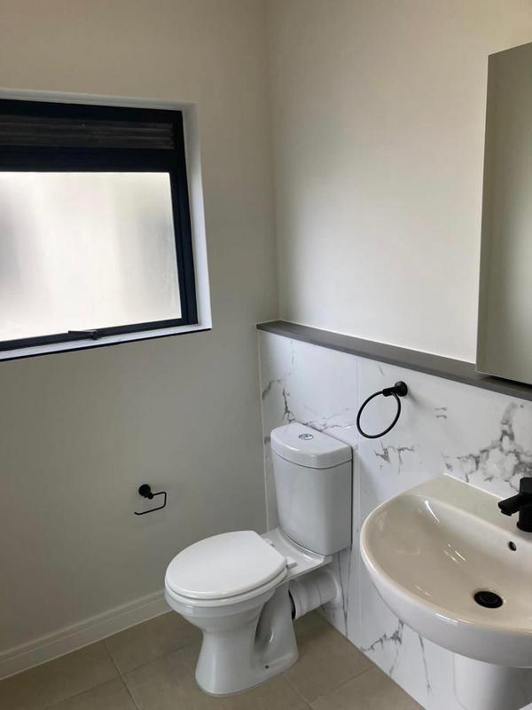 To Let 1 Bedroom Property for Rent in The Huntsman Western Cape